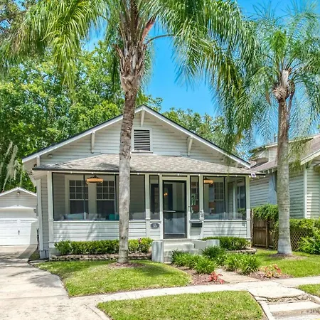 Happy Bungalow